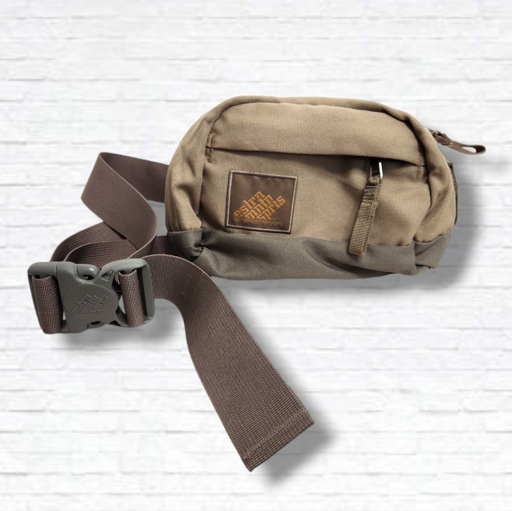 Vintage Eastern Mountain Sports EMS Olive Green Hiking Fanny Hip Pack
